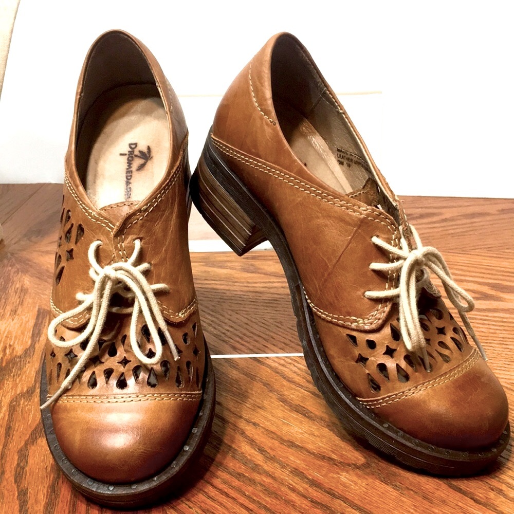 Dromedaris oxford laser cut out block heel EU36 Kaya tan brown